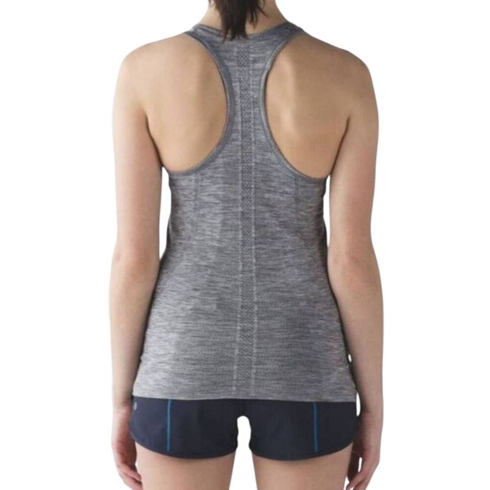 LULULEMON ATHLETICA Swiftly Tech Racerback 2.0 in Slate/white Size 4
